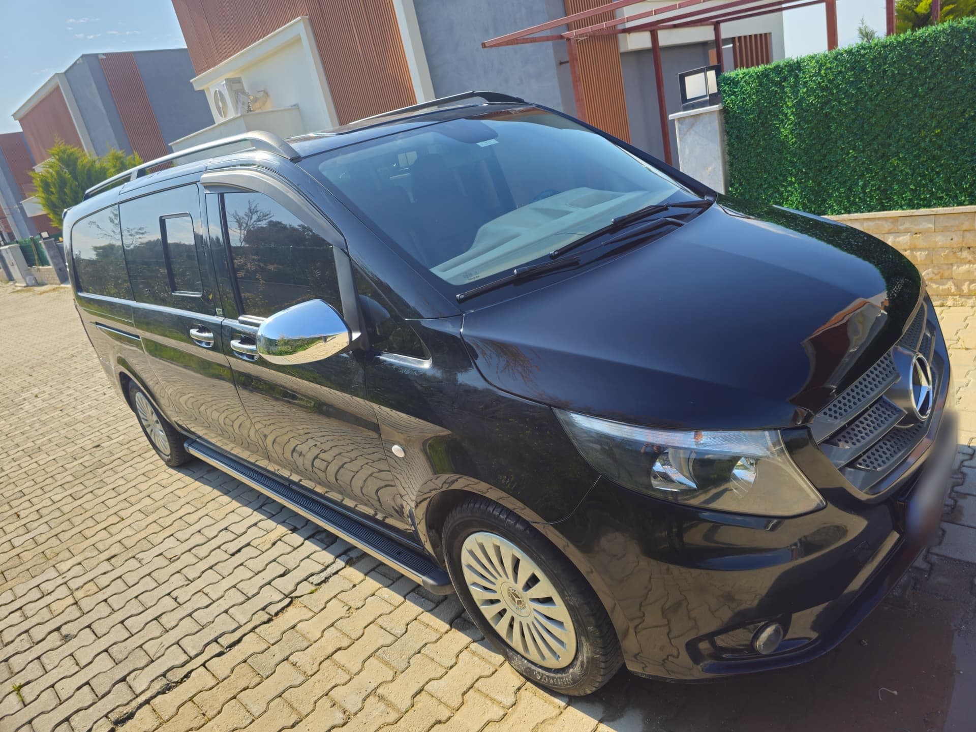 Black Mercedes Vito used for Kusadasi Transfer airport and intercity transfers