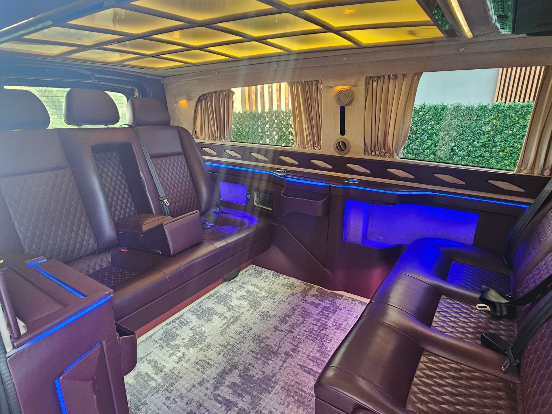 Kusadasi Transfer fleet vehicle — D2 licensed premium minivan